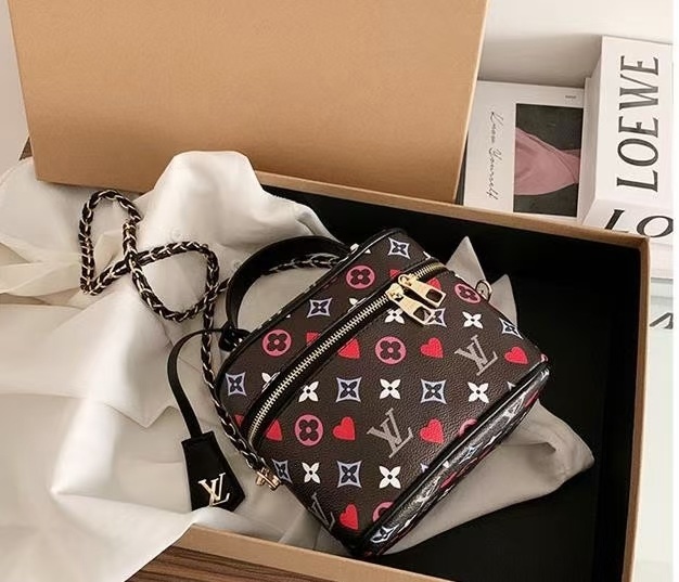 $41.89-LDN-286 LV gallery