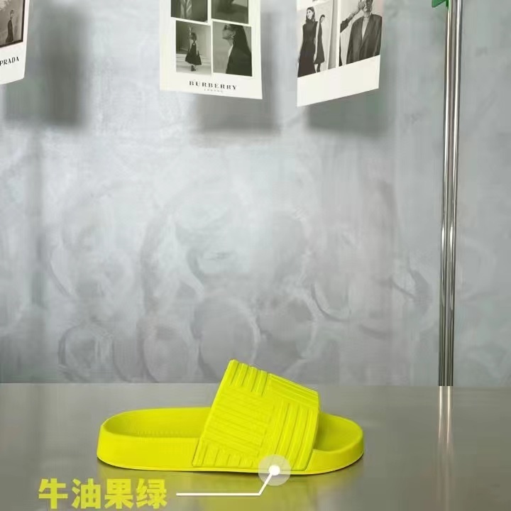 $43-LDN-429 BV gallery