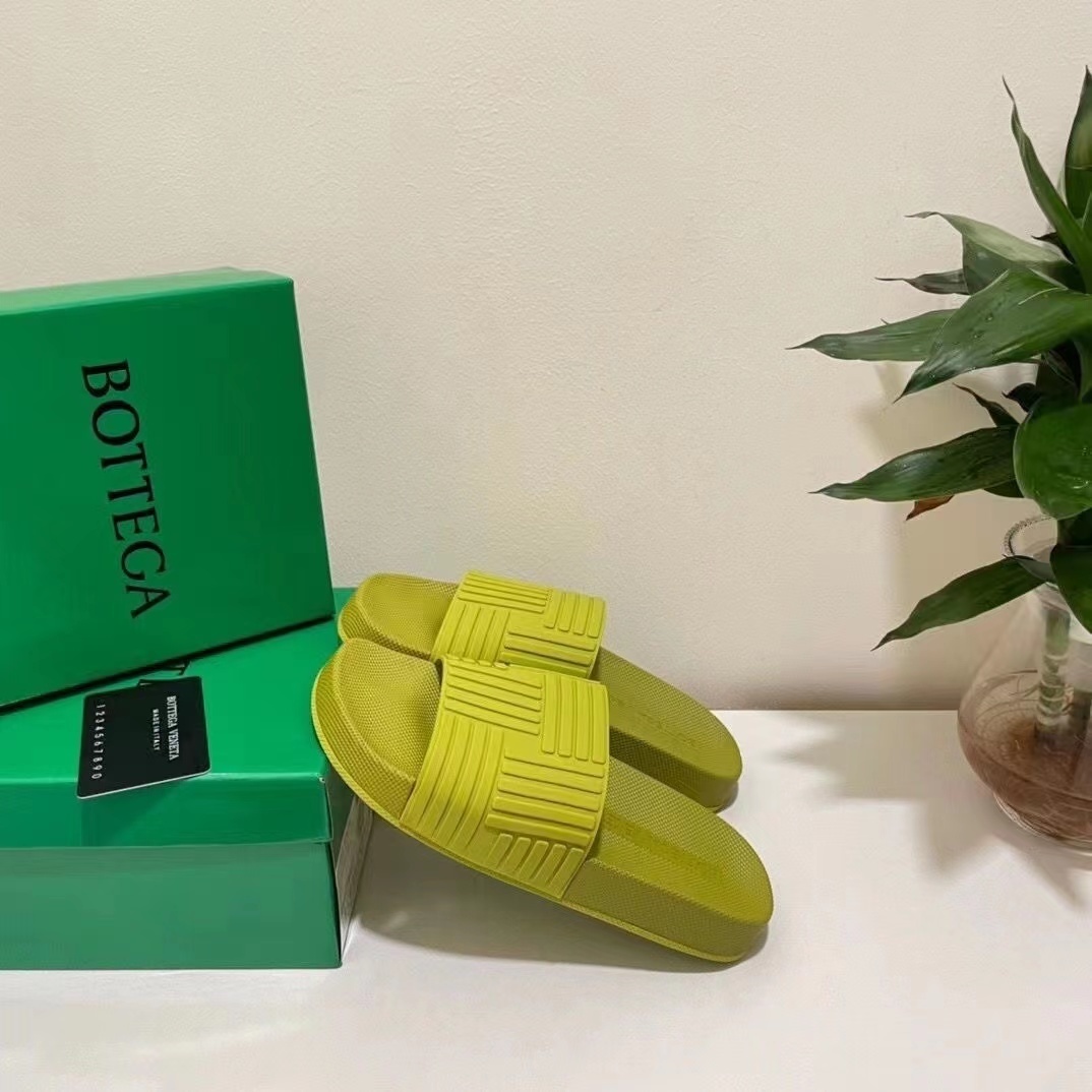 $43-LDN-429 BV gallery