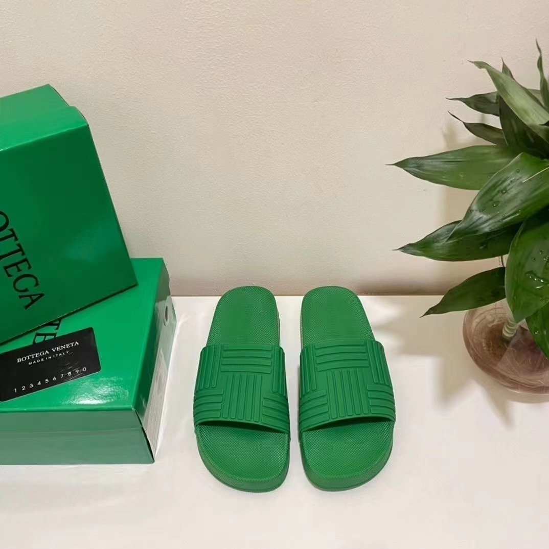 $43-LDN-429 BV gallery