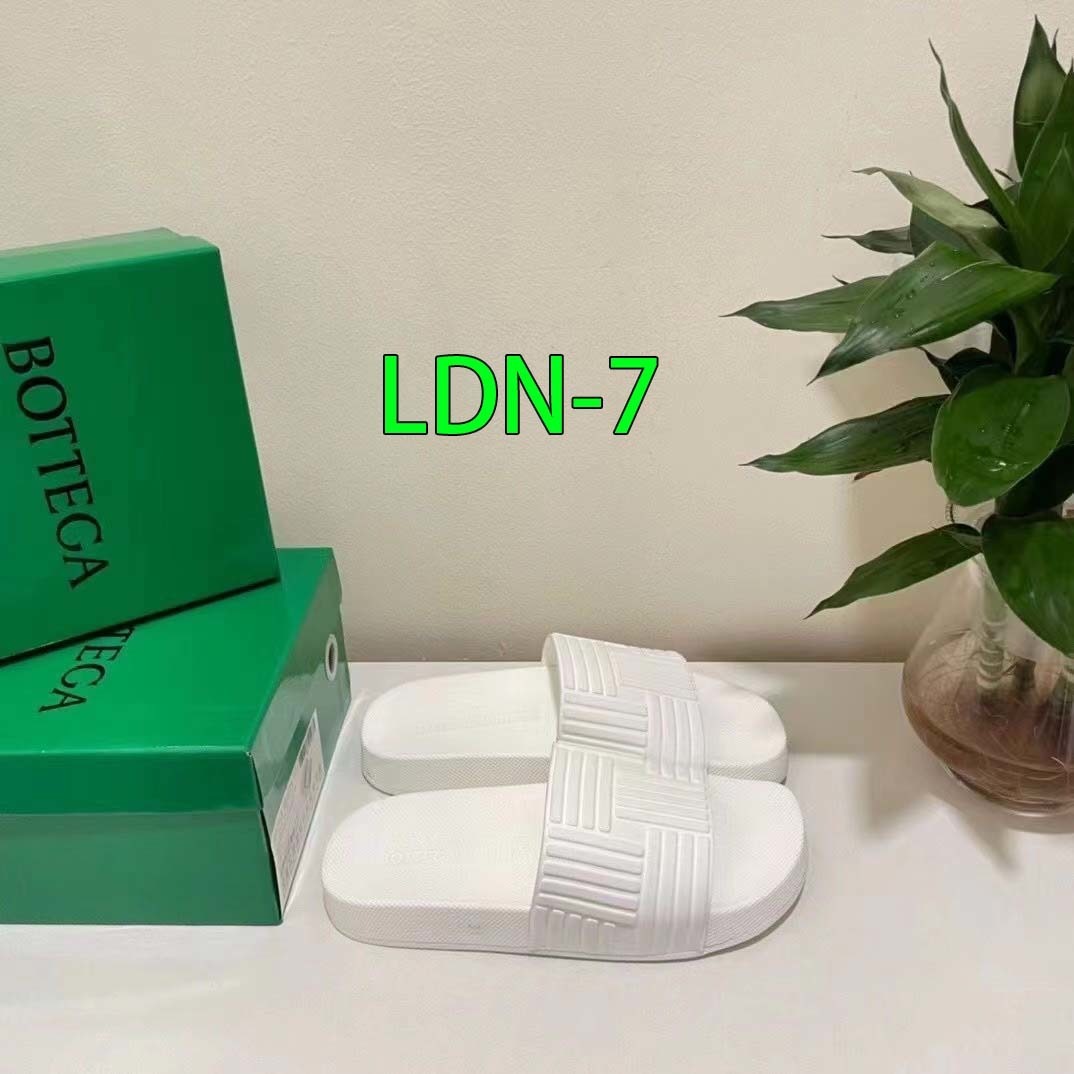 $43-LDN-429 BV gallery