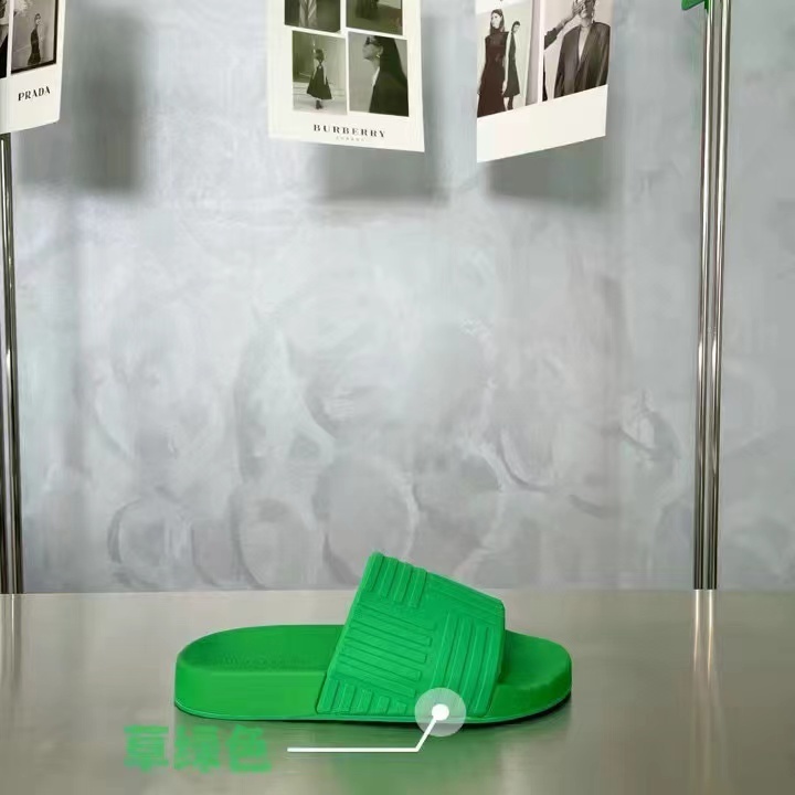 $43-LDN-429 BV gallery