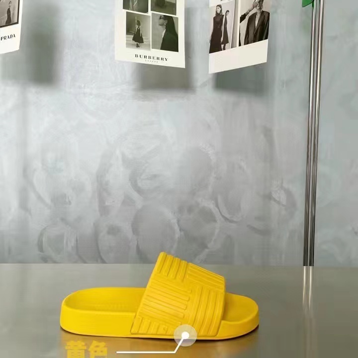 $43-LDN-429 BV gallery