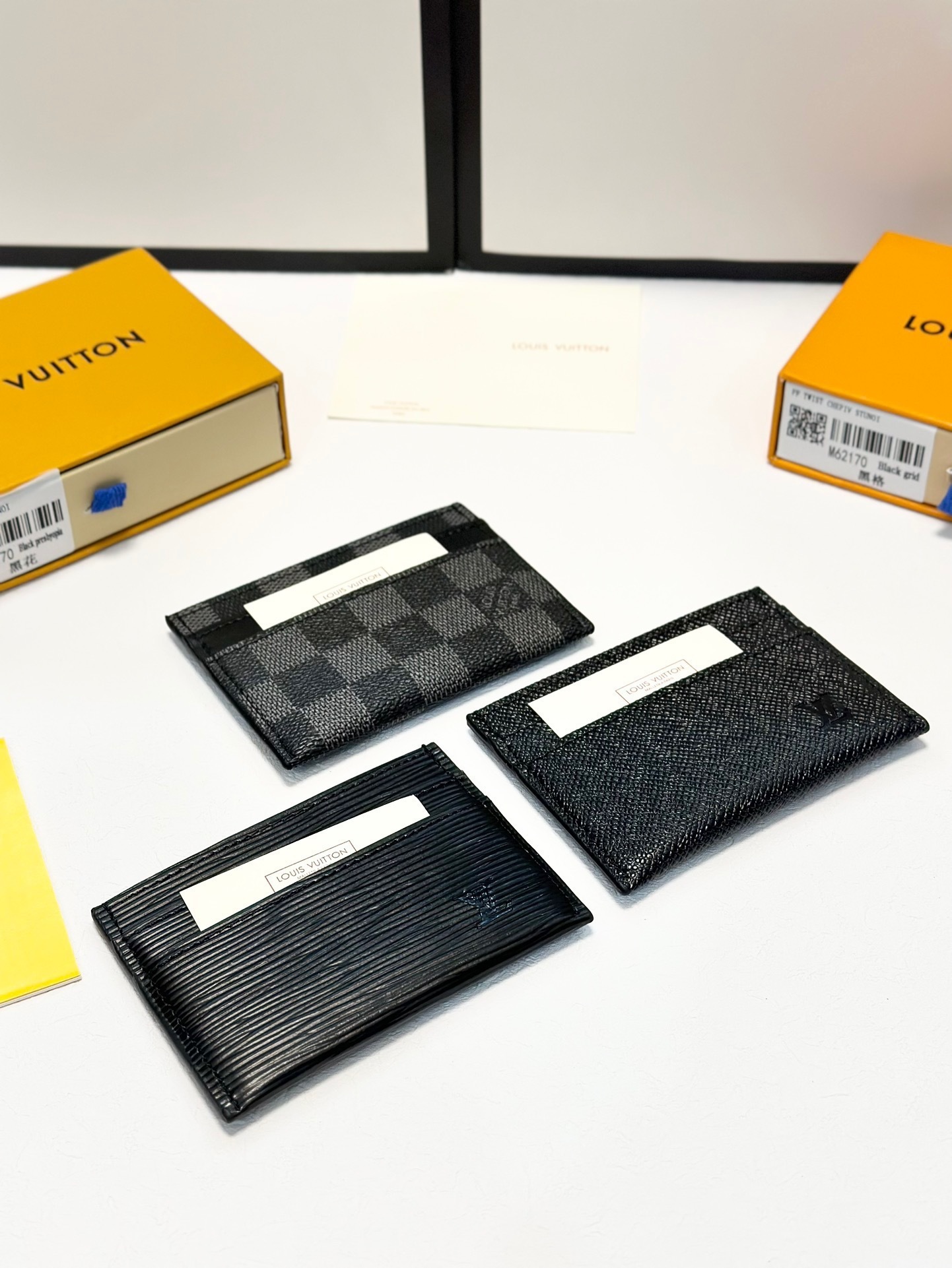 $43-LDN-736 LV gallery