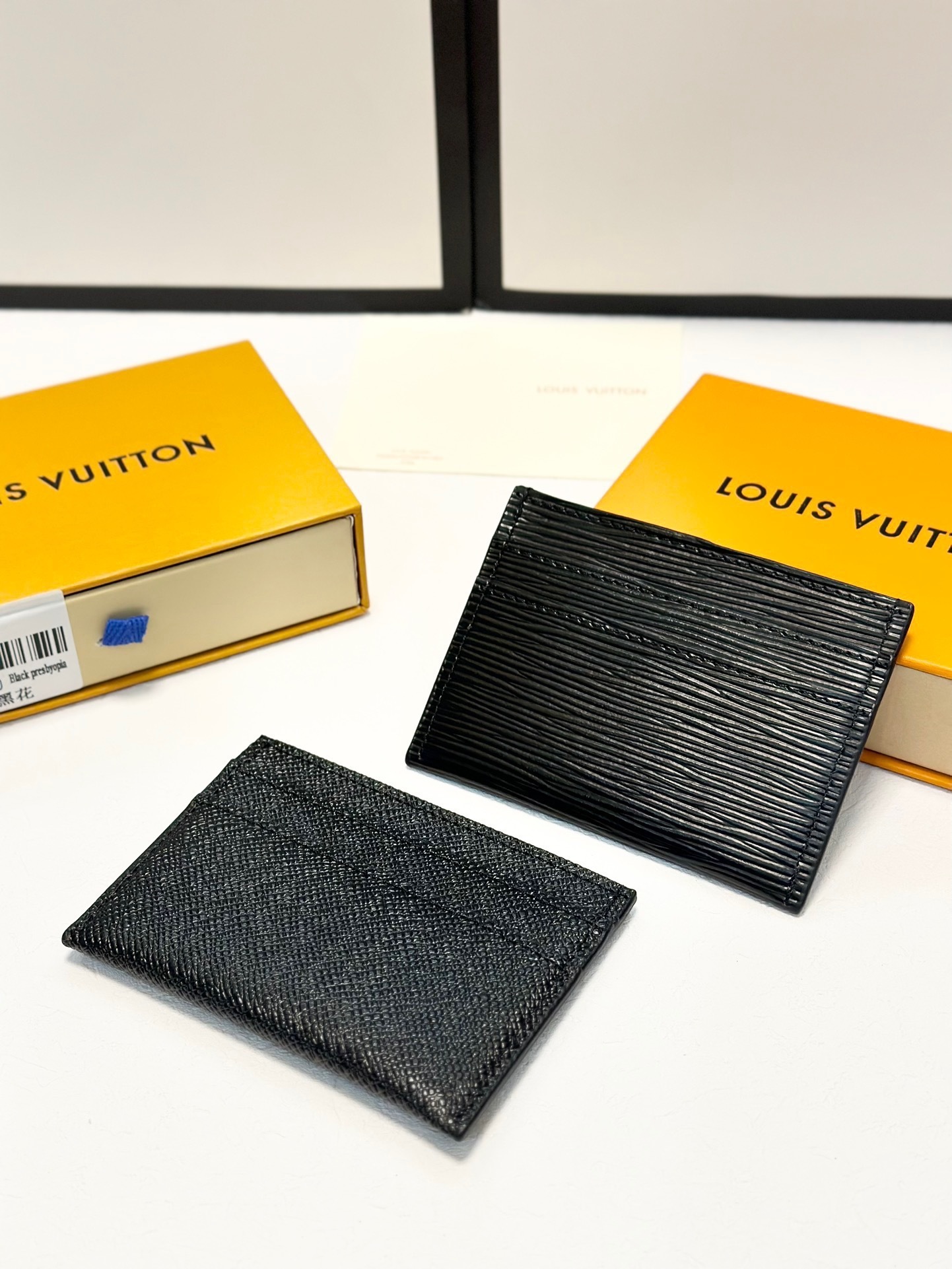 $43-LDN-736 LV gallery