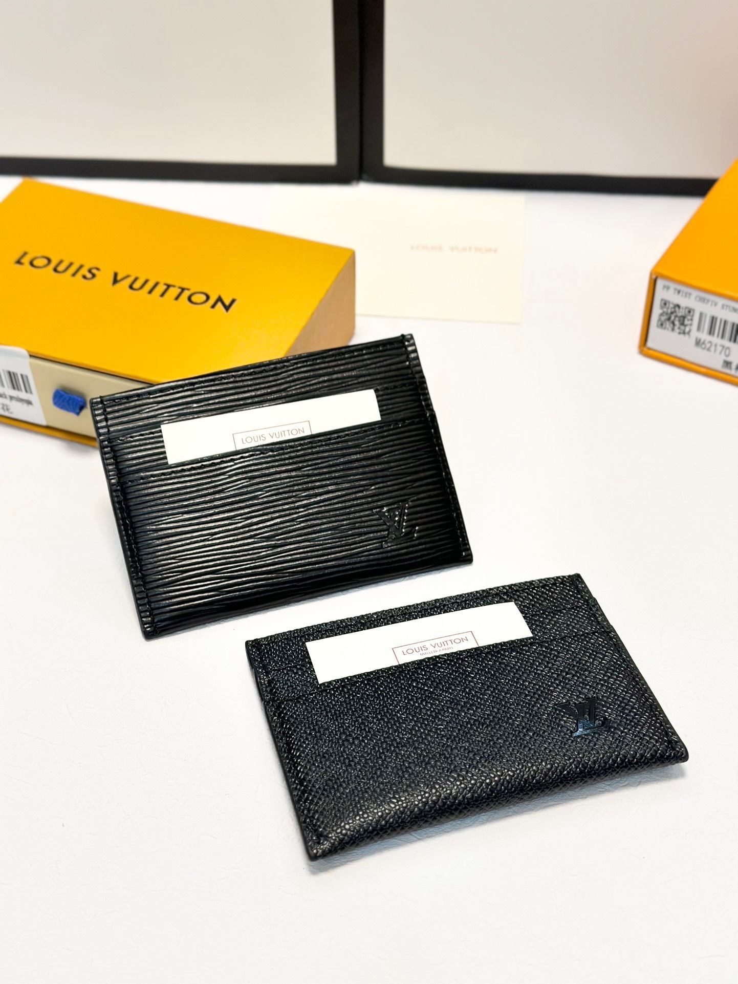 $43-LDN-736 LV gallery