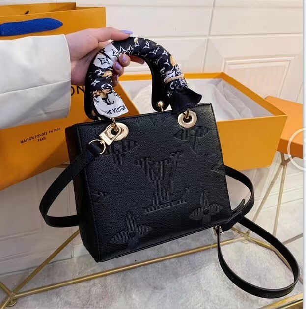 $43.55-LDN-289 LV gallery