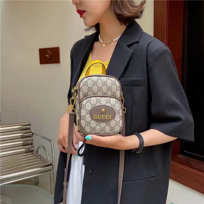 $44-LDN-204 GCI gallery