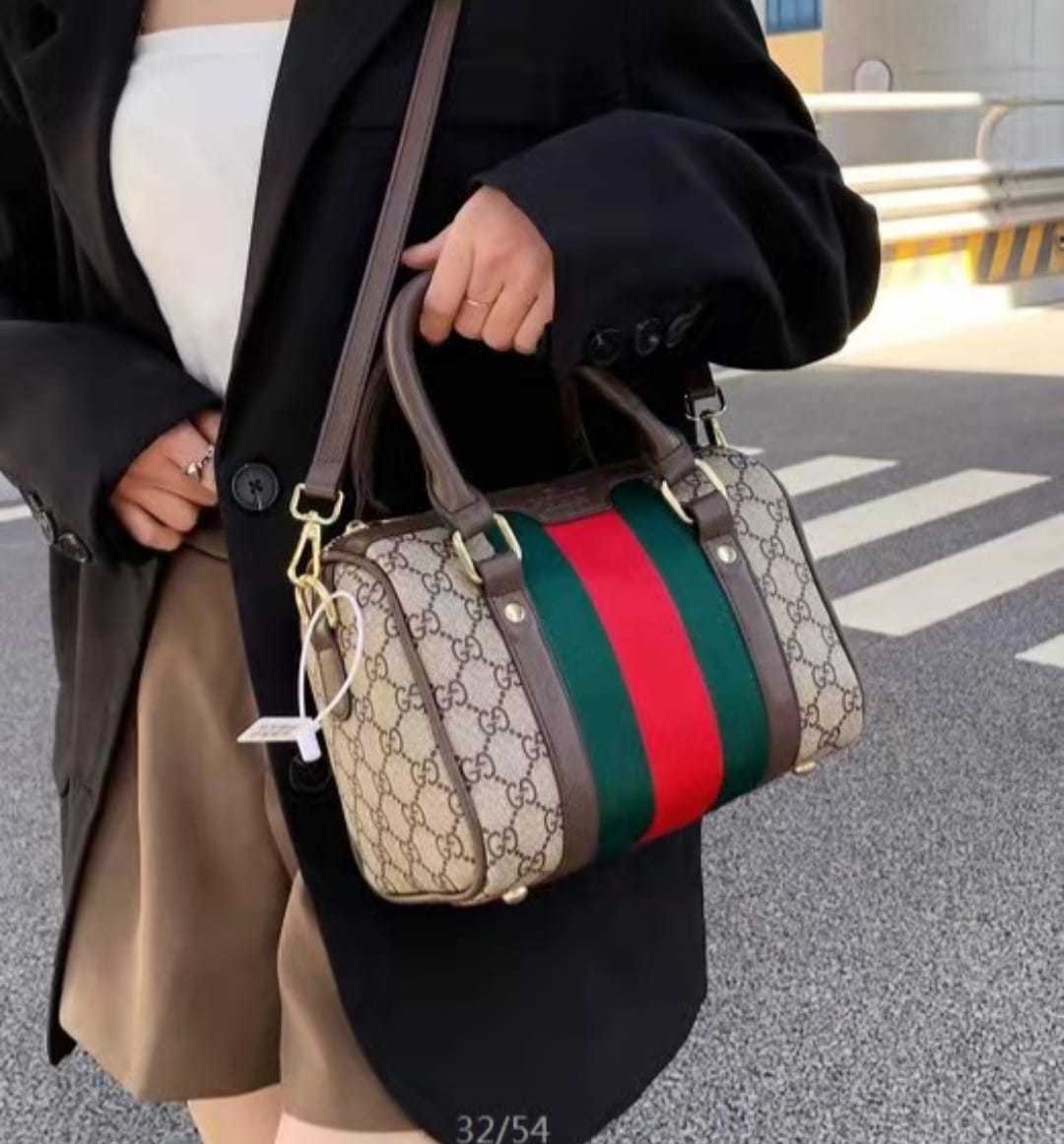 $44-LDN-211 GCI gallery