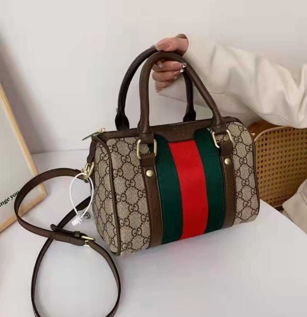 $44-LDN-211 GCI gallery