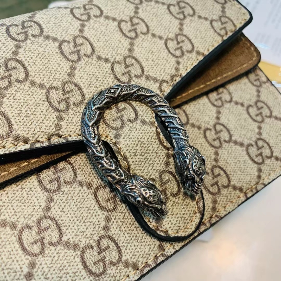 $44-LDN-234 GCI gallery