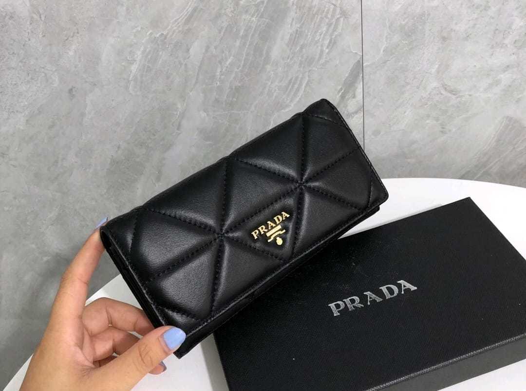 $44-LDN-348 CHA gallery