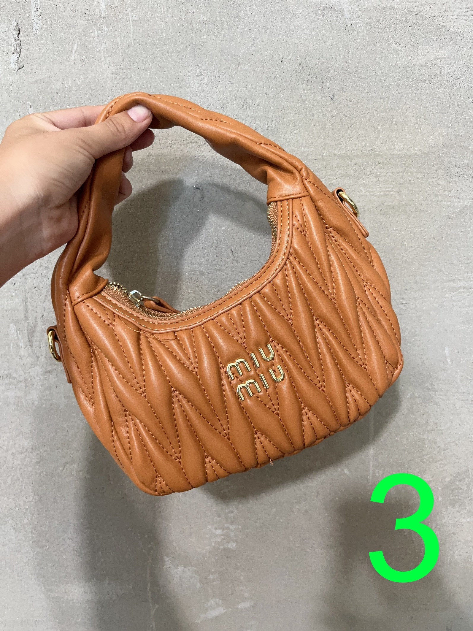 $44.9-LDN-818 miumiu gallery