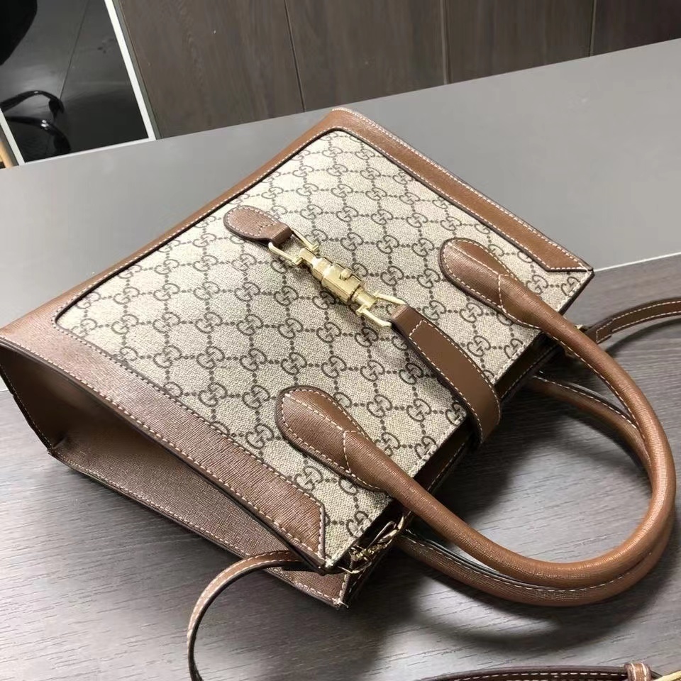 $45-LDN-213 GCI gallery