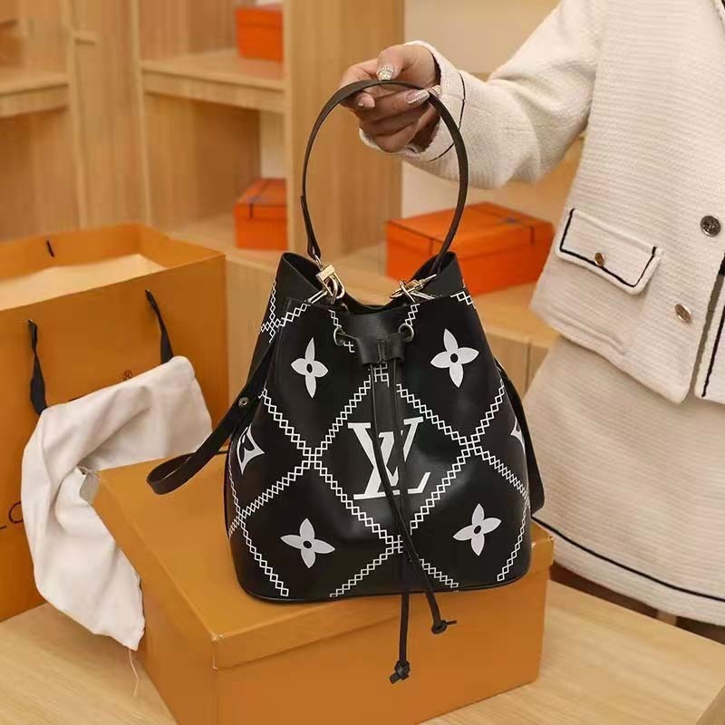 $45-LDN-281 LV gallery