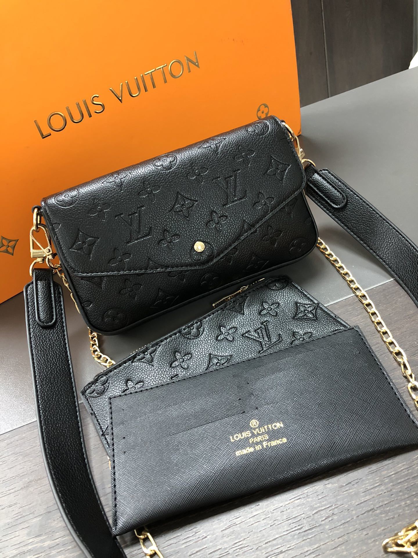 $45-LDN-302 LV gallery