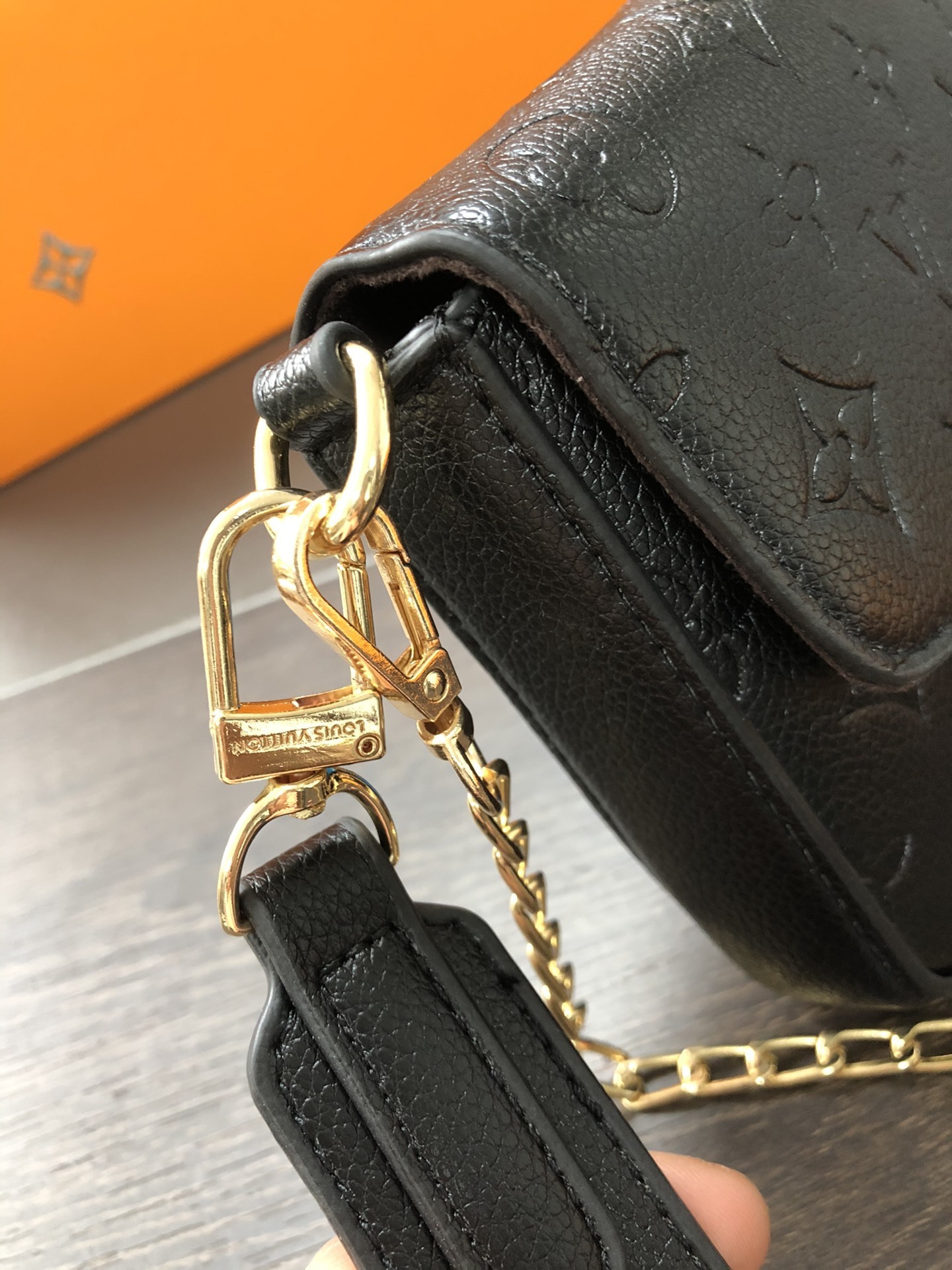 $45-LDN-302 LV gallery