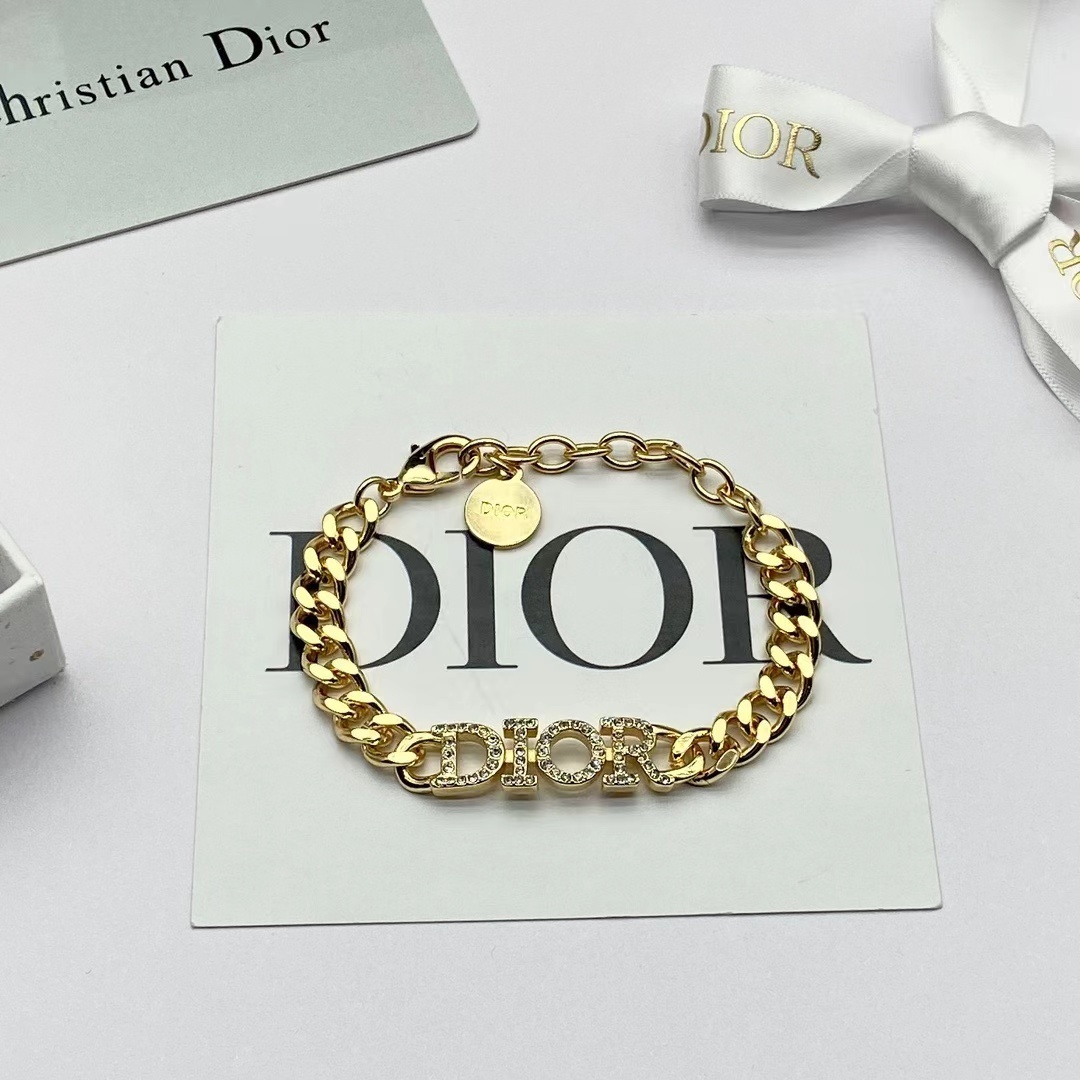 $45-LDN-775 Dr gallery