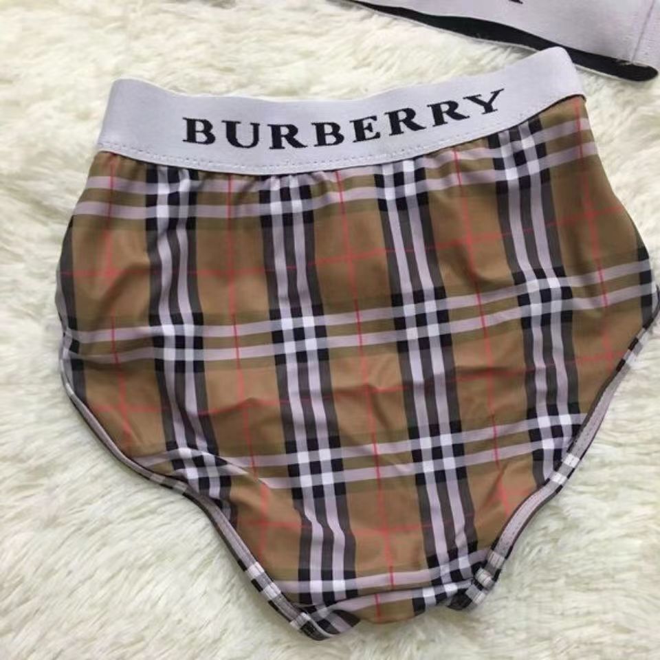 $46-LDN-695 BURBE gallery