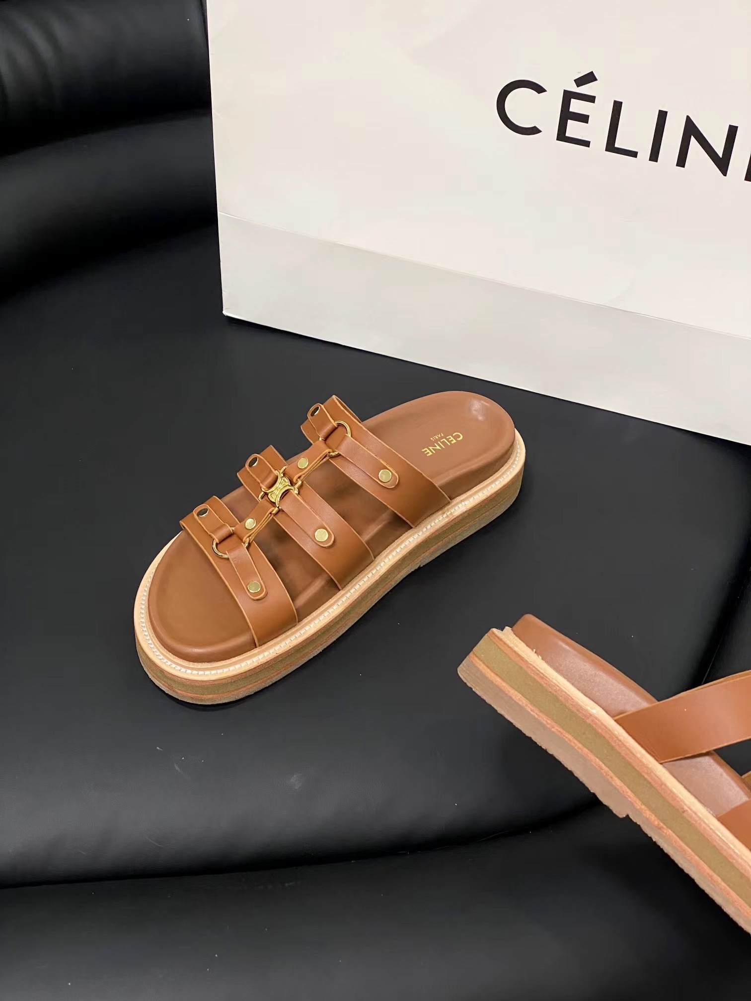 $49.77-LDN-577 Cel gallery