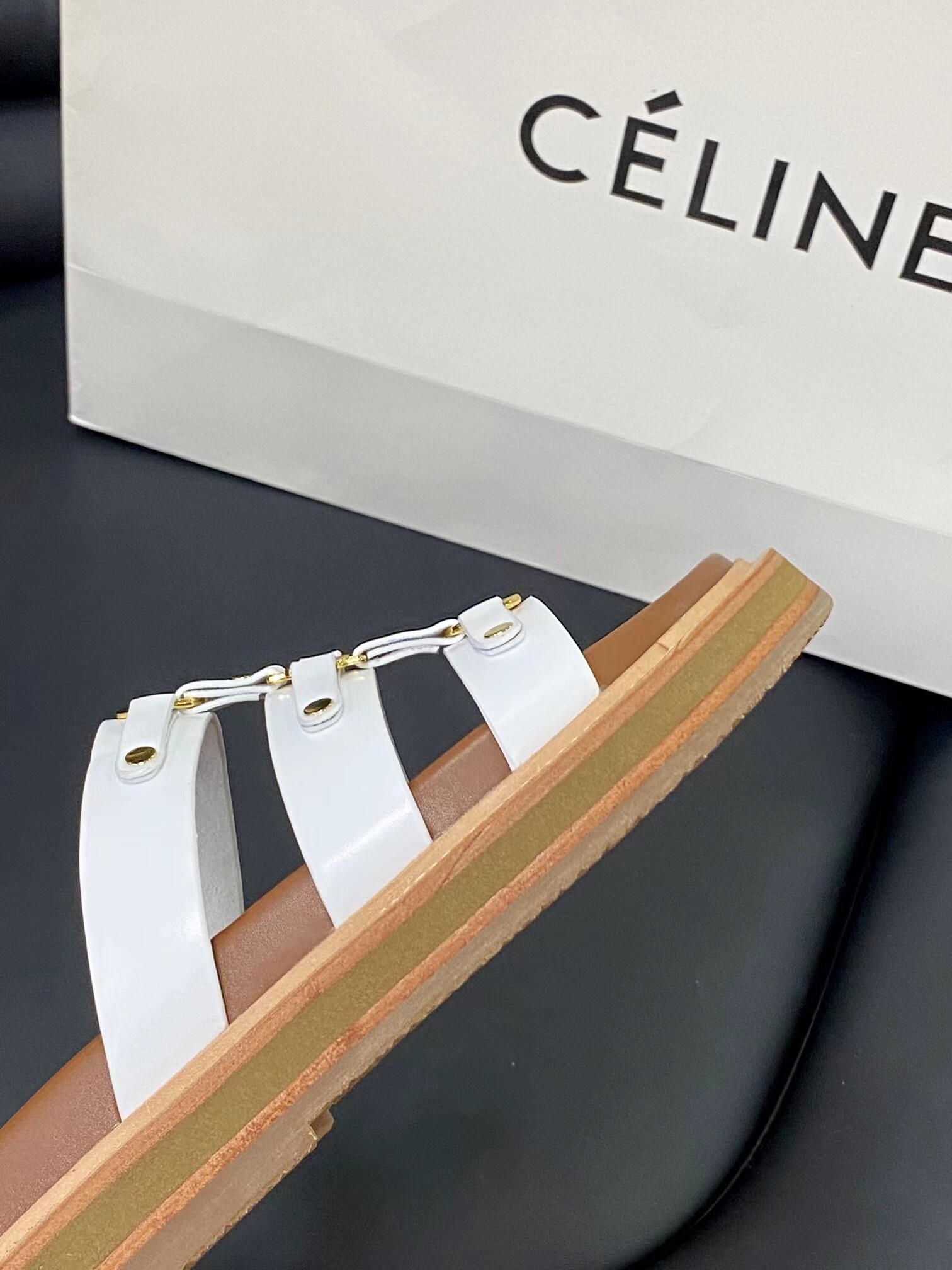 $49.77-LDN-577 Cel gallery