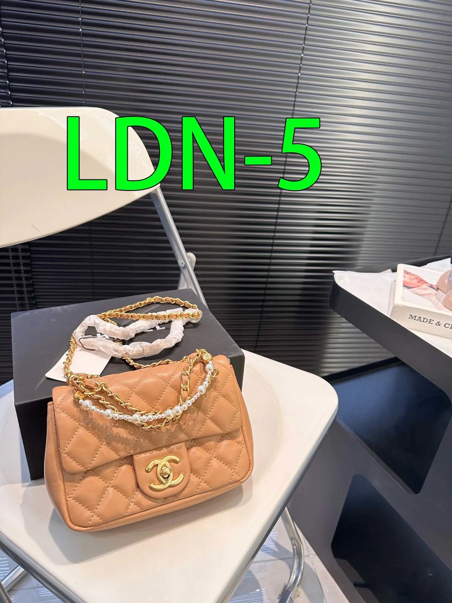 $50-LDN-357 CHA gallery