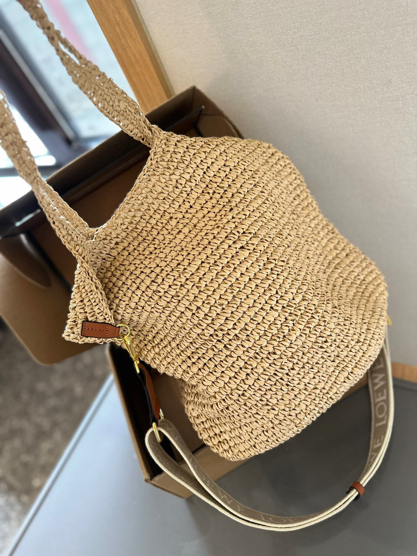 $50-LDN-553 LW gallery