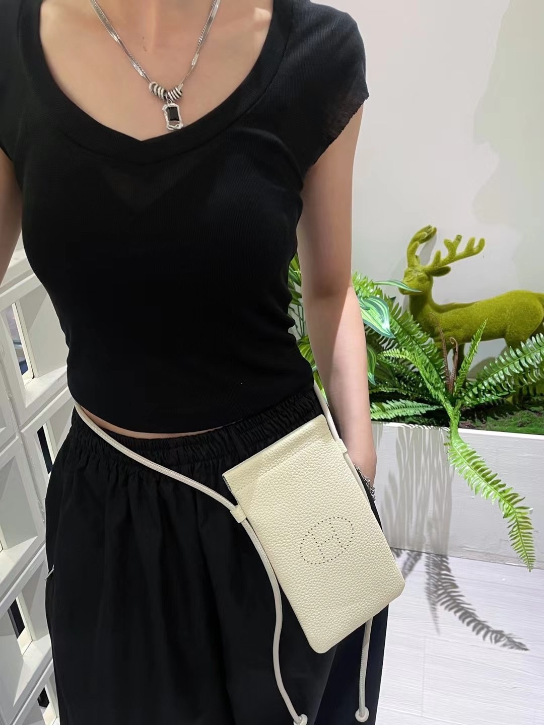 $51-LDN-764 HERM gallery