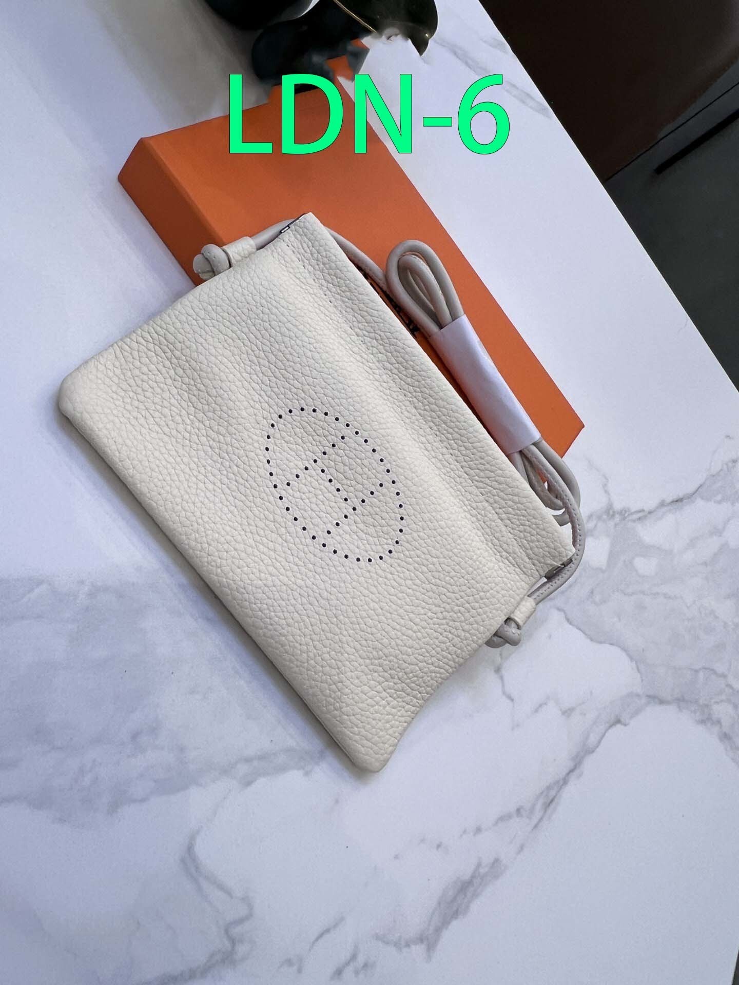 $51-LDN-765 HERM gallery