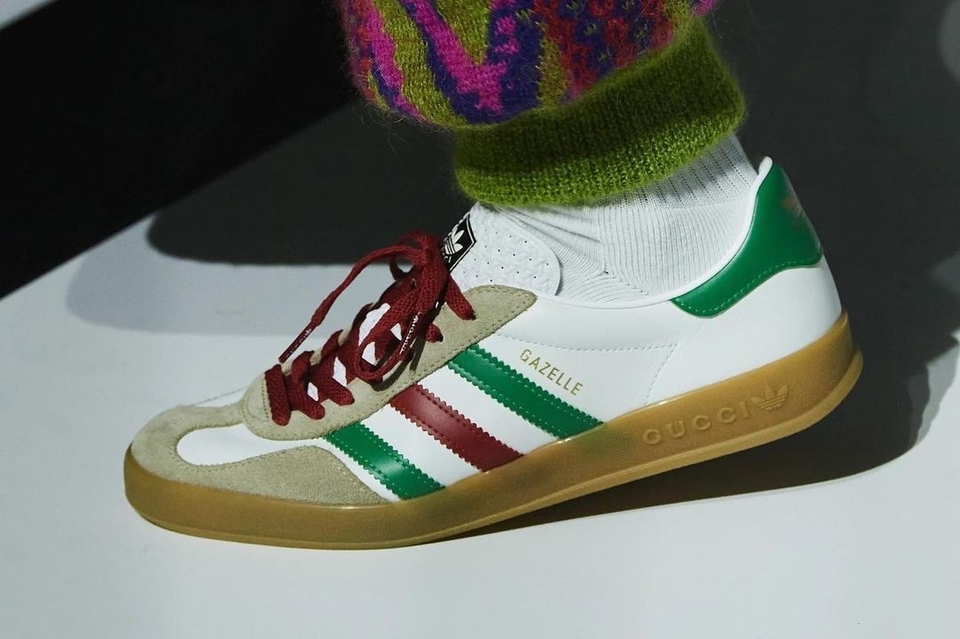 $51.9-LDN-614 AD gallery