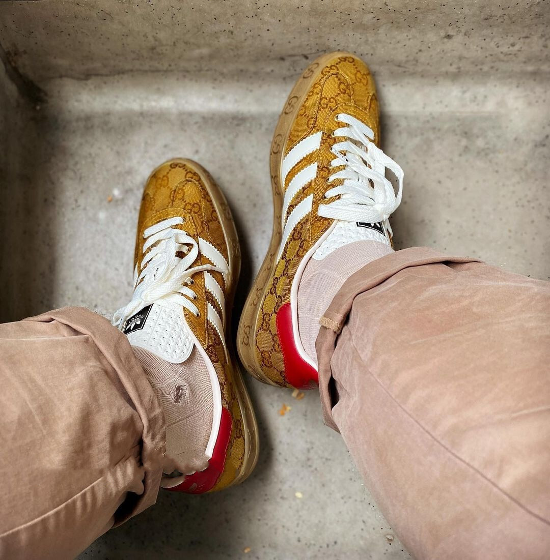 $51.9-LDN-614 AD gallery