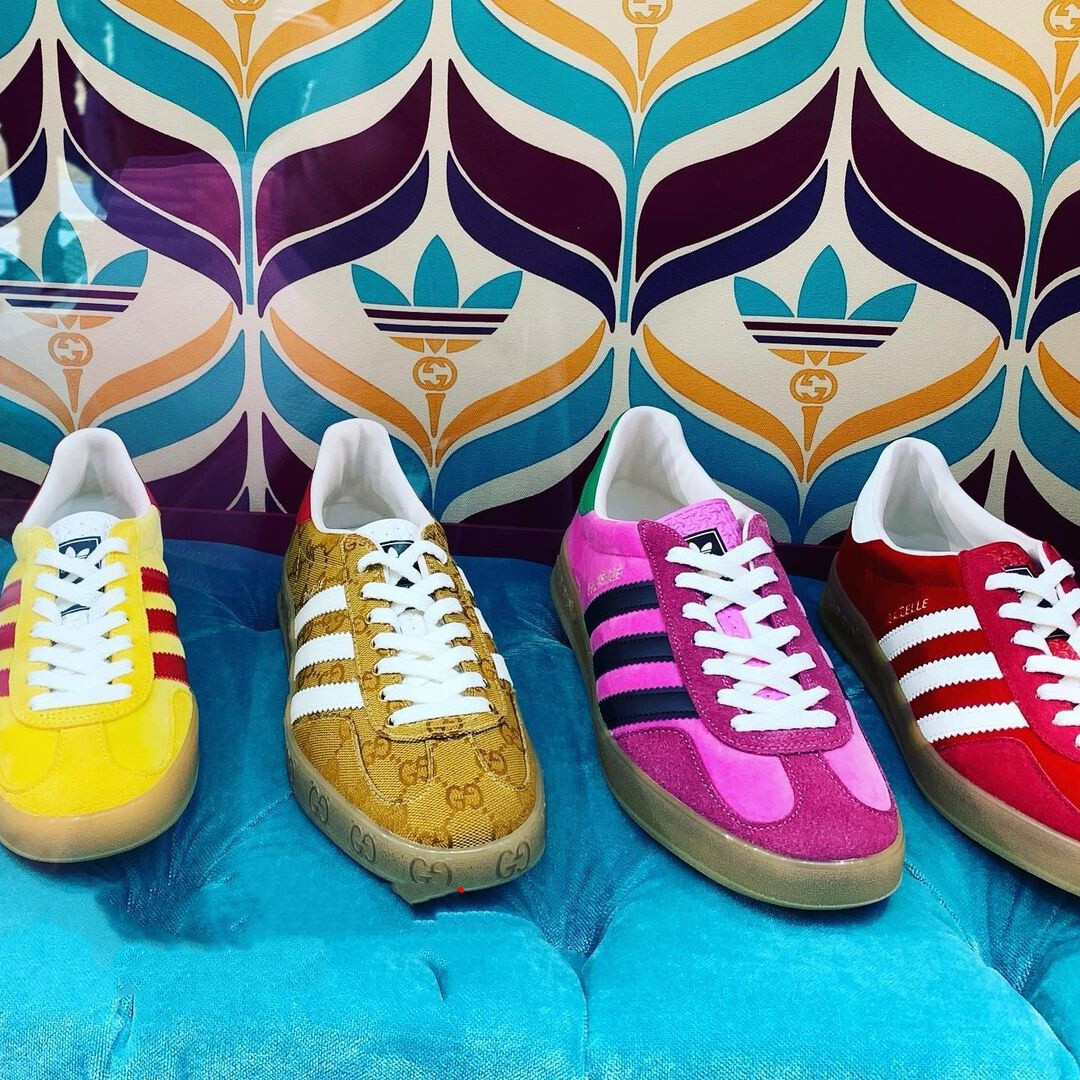 $51.9-LDN-614 AD gallery