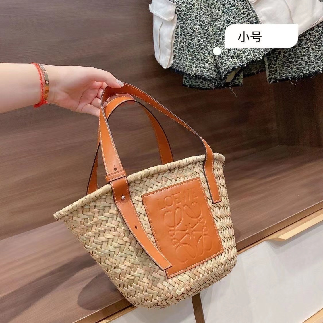 $51.99-LDN-542 LW gallery