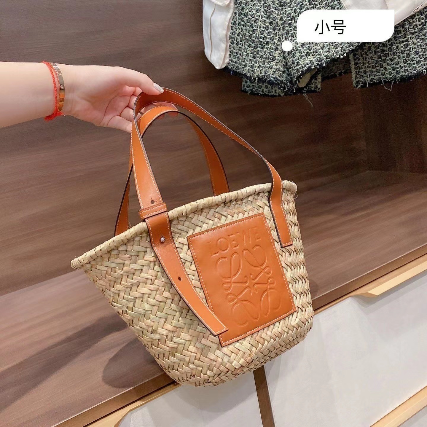 $51.99-LDN-542 LW gallery