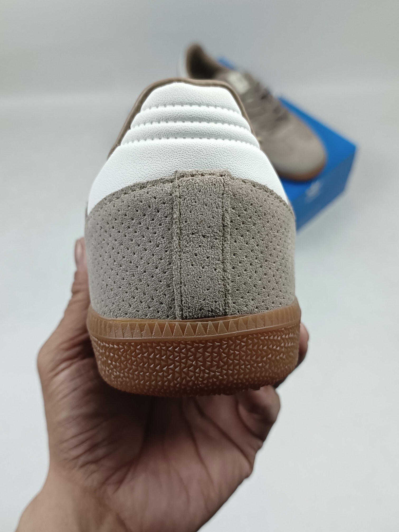 $51.99-LDN-628 AD gallery