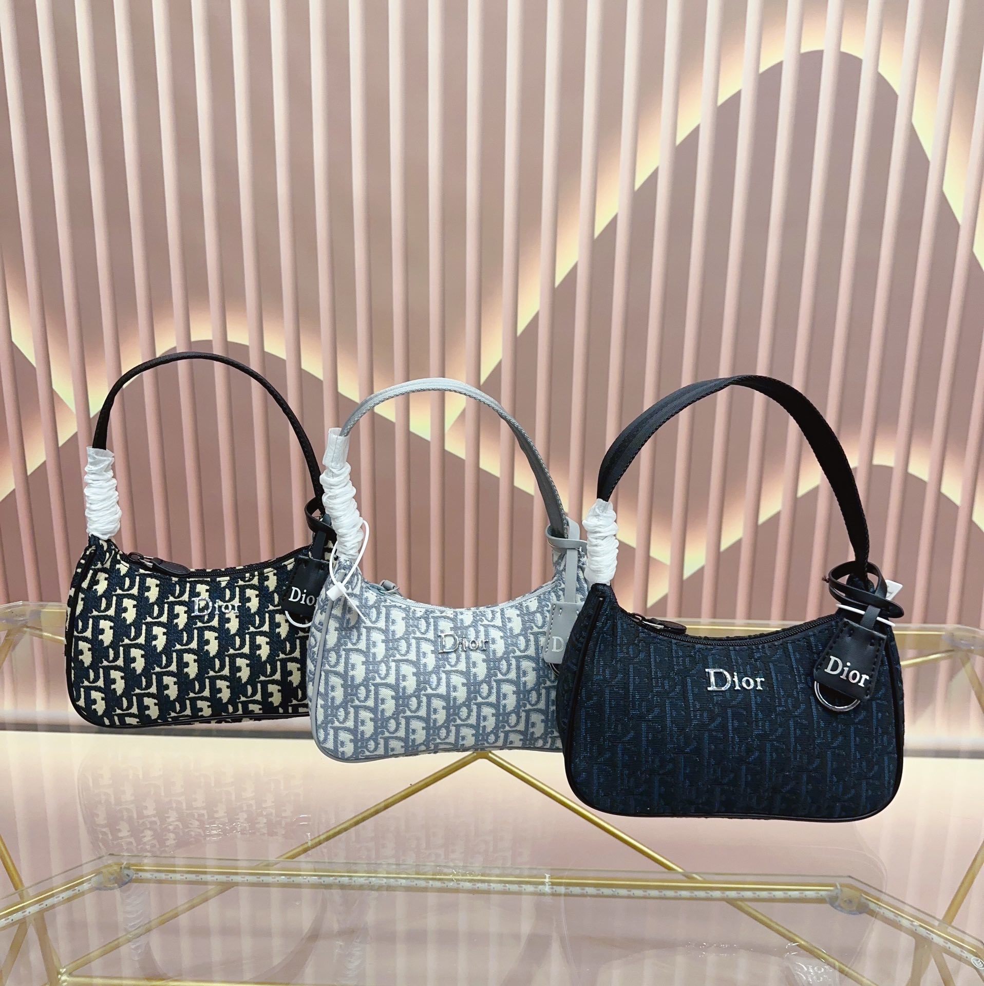 $51.99-LDN-773 Dr gallery