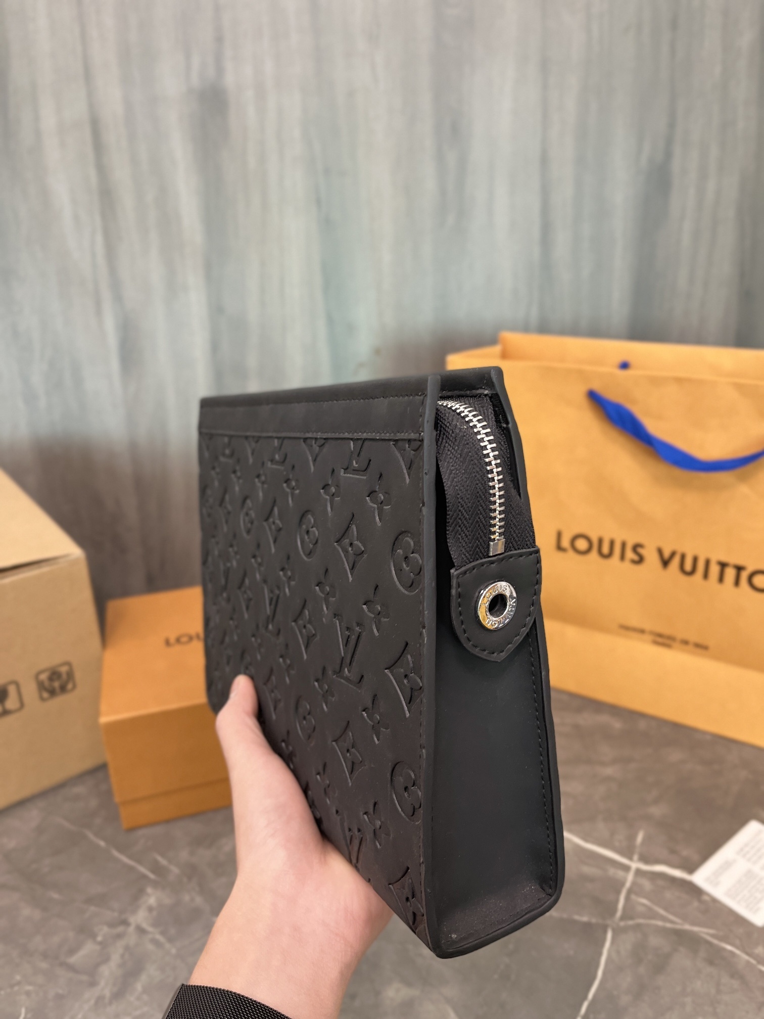 $52-LDN-308 LV gallery