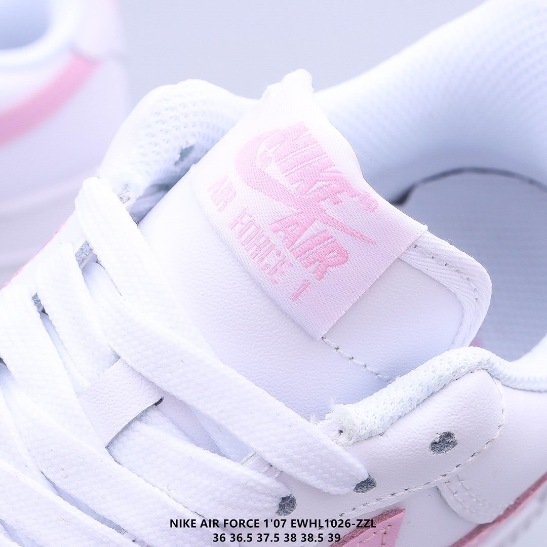 $52-LDN-52 NK gallery