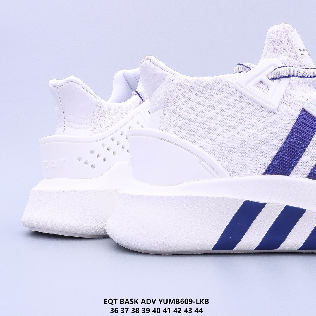 $52-LDN-595 AD gallery