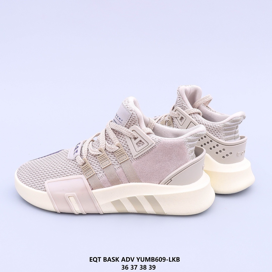 $52-LDN-595 AD gallery