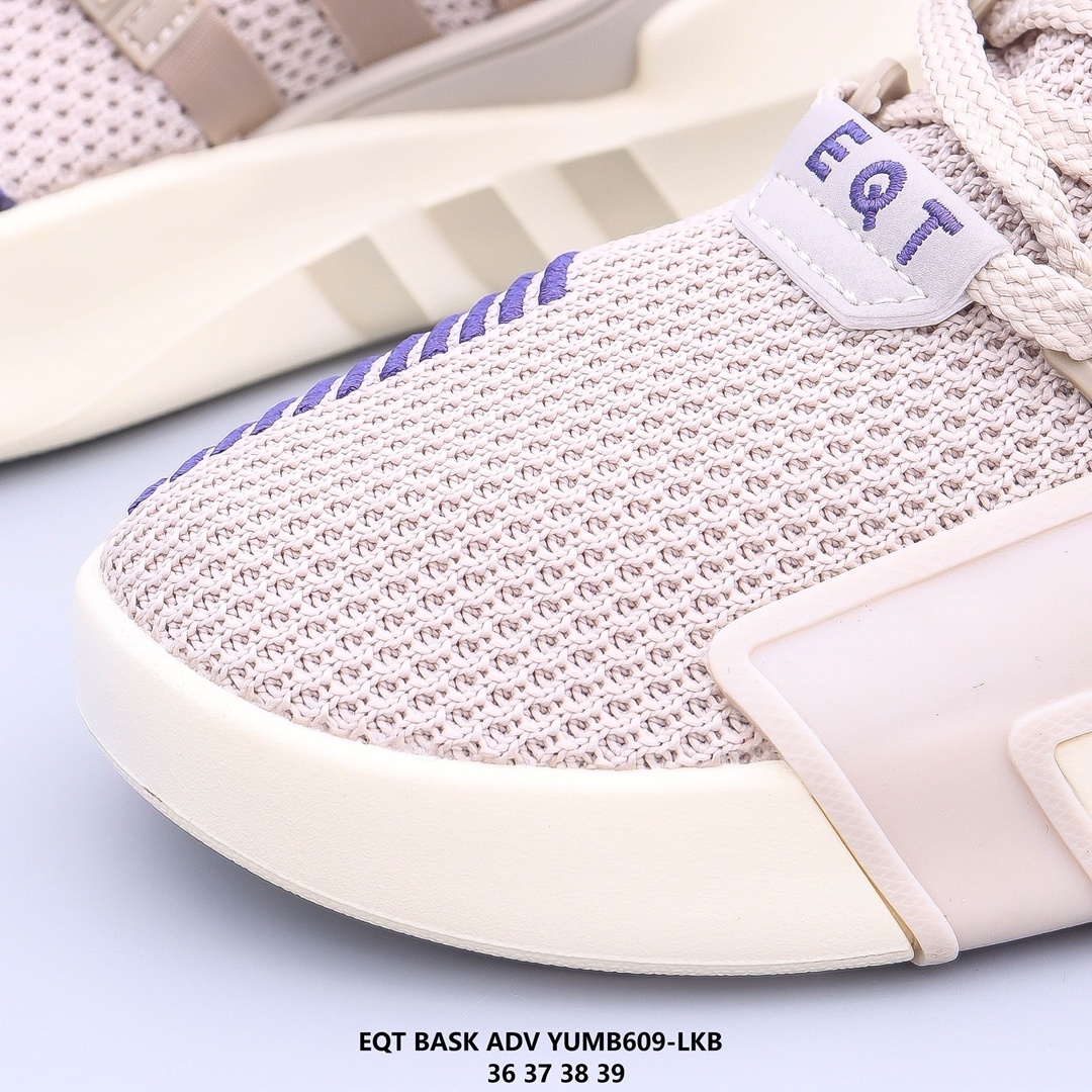 $52-LDN-595 AD gallery