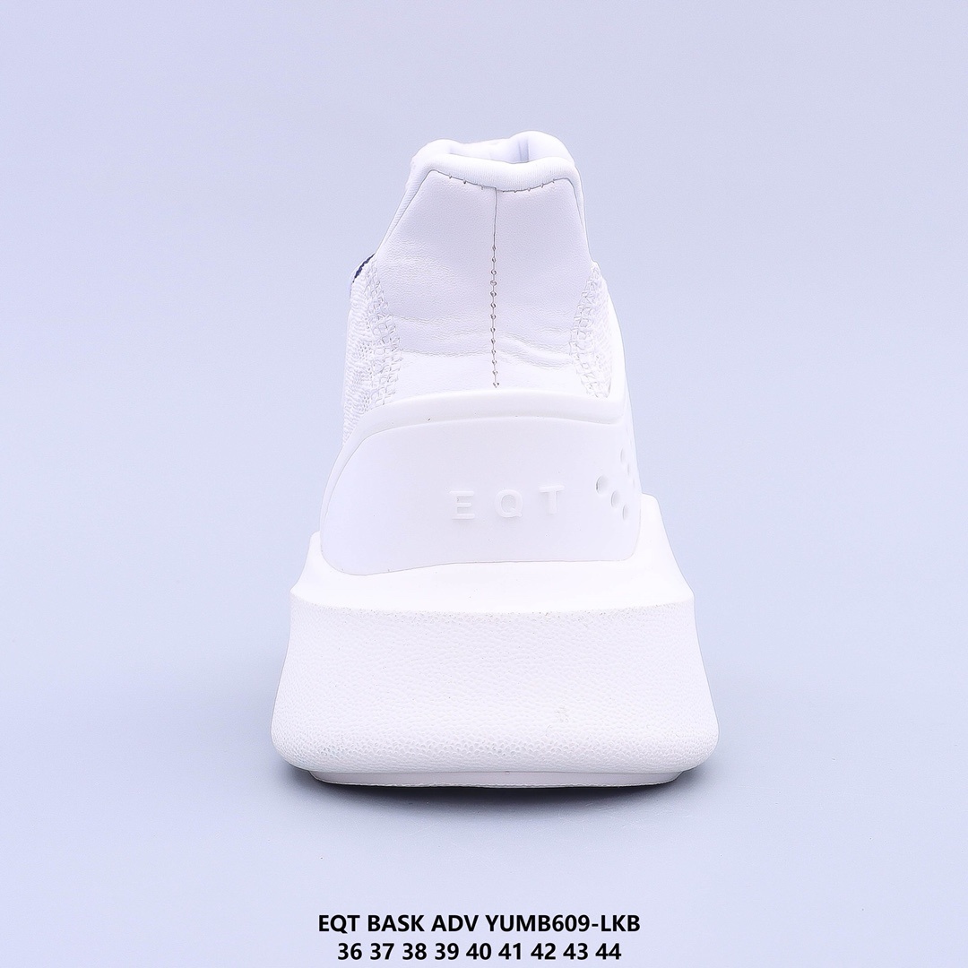 $52-LDN-595 AD gallery