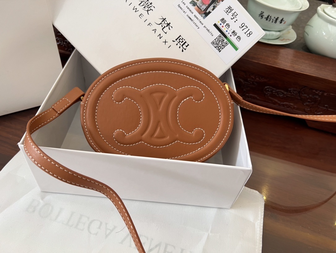 $52-LDN-645 CEL gallery