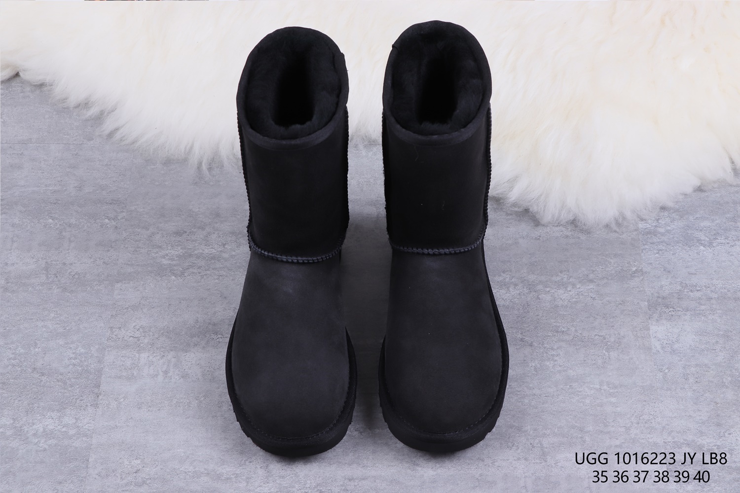 $52-LDN-675 UGG gallery