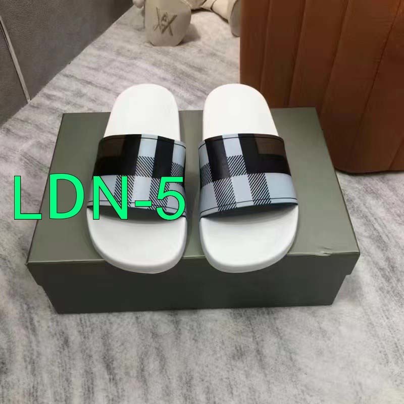 $52-LDN-688 BURBE gallery