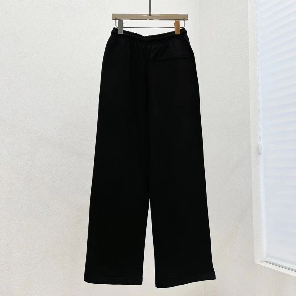 $52.68-LDN-543 gallery