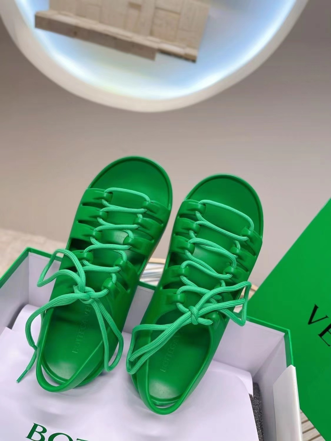 $52.9-LDN-428 BV gallery