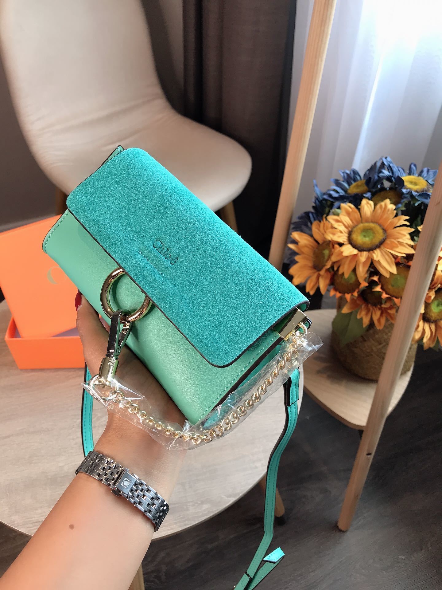 $52.9-LDN-702 Chl gallery