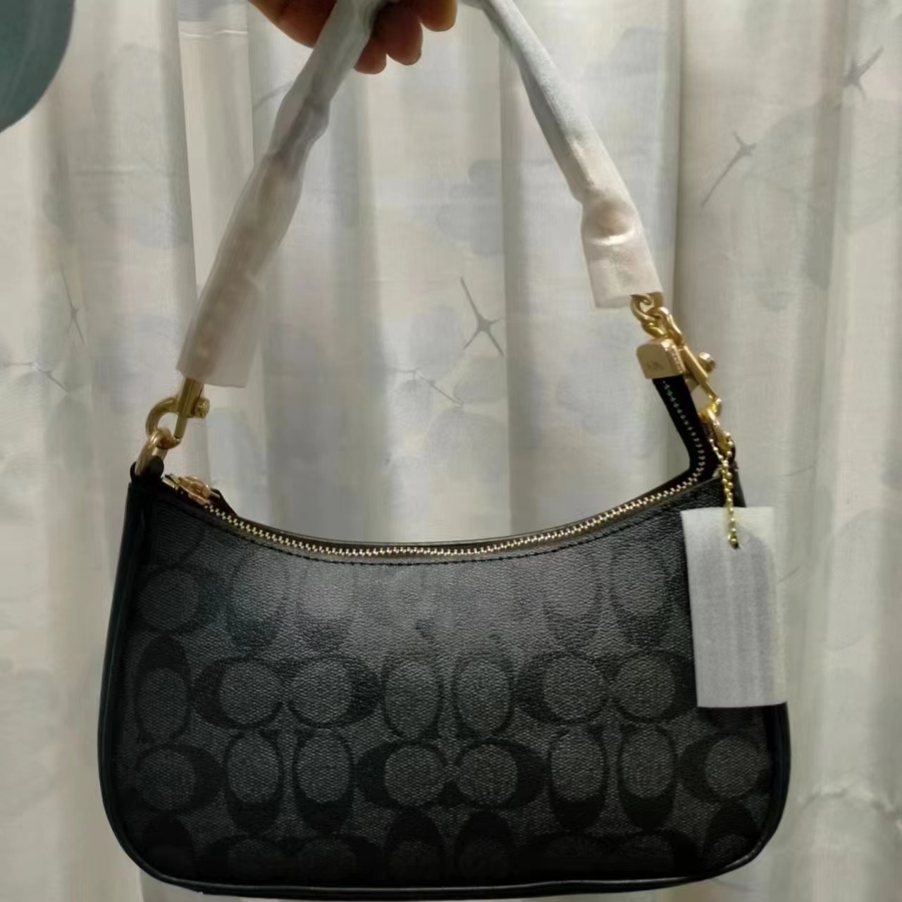 $52.99-LDN-705 gallery