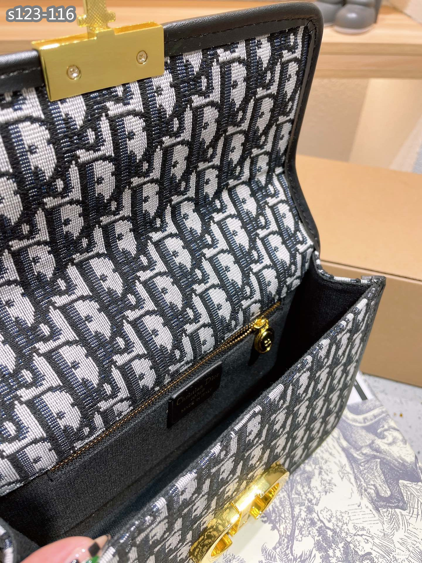 $52.99-LDN-781 Dr gallery